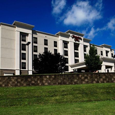 Hampton Inn Easton Bagian luar foto
