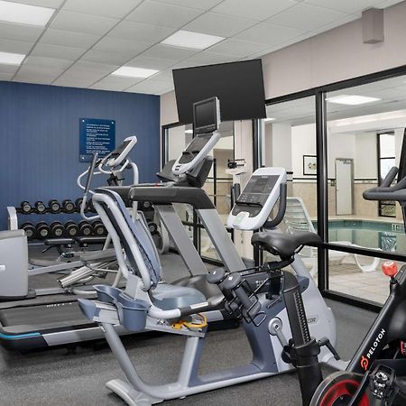 Hampton Inn Easton Bagian luar foto