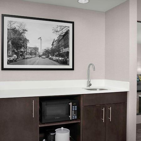 Hampton Inn Easton Bagian luar foto