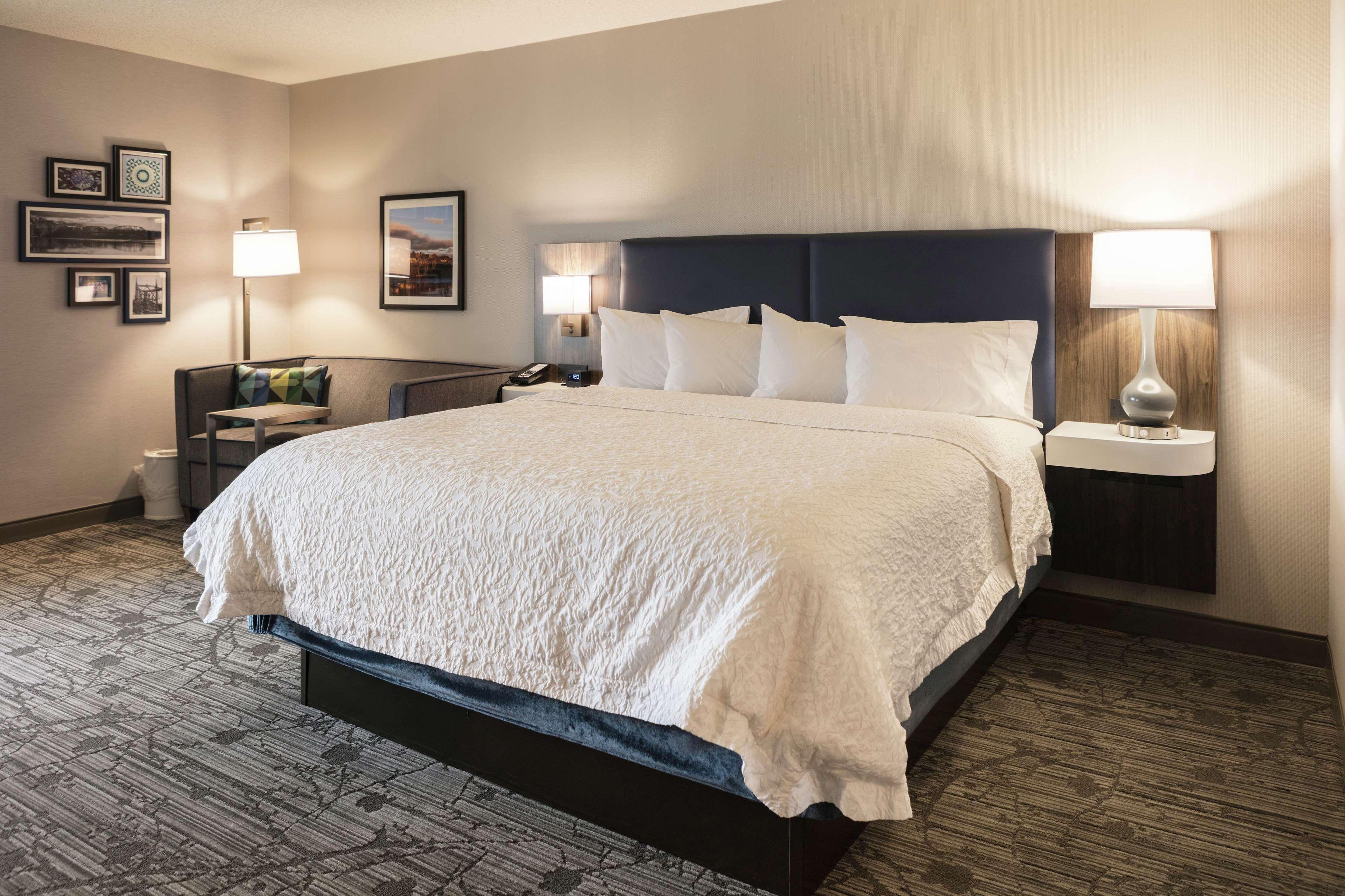 Hampton Inn Easton Bagian luar foto