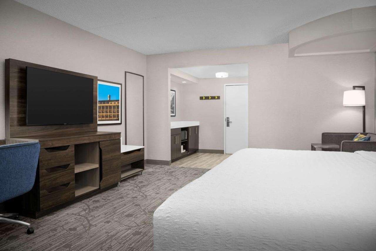 Hampton Inn Easton Bagian luar foto