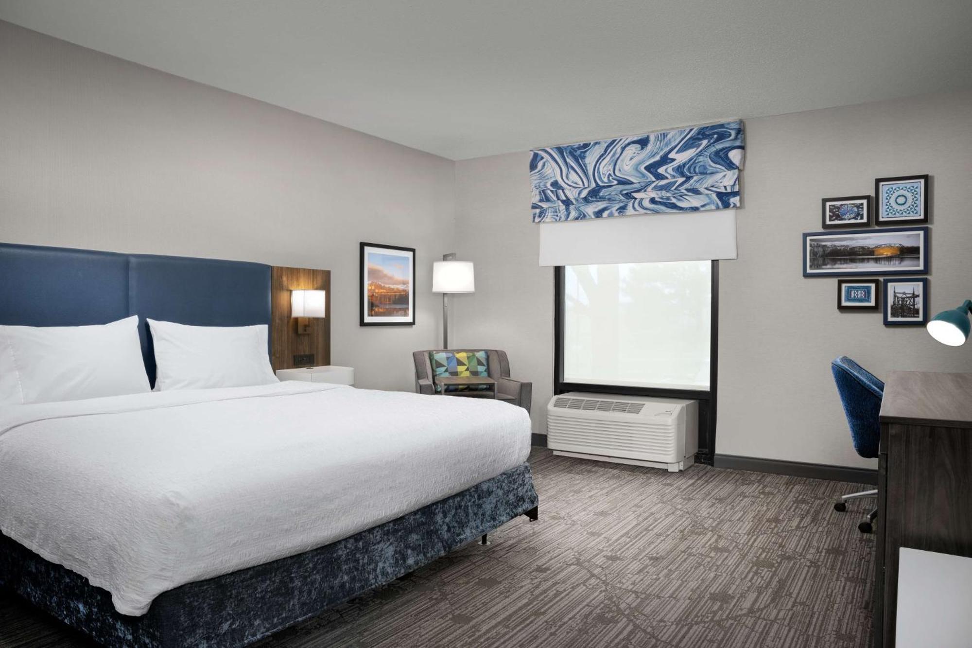 Hampton Inn Easton Bagian luar foto