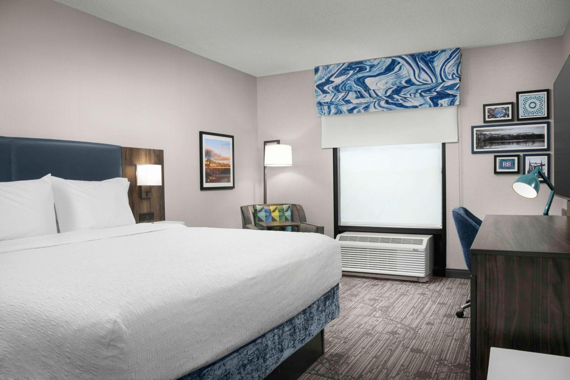 Hampton Inn Easton Bagian luar foto