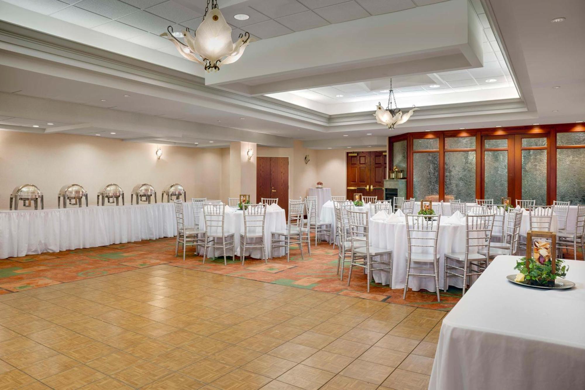 Hampton Inn Easton Bagian luar foto