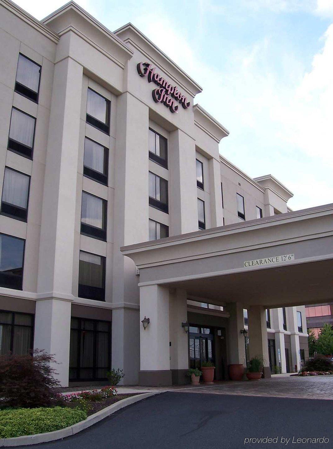 Hampton Inn Easton Bagian luar foto